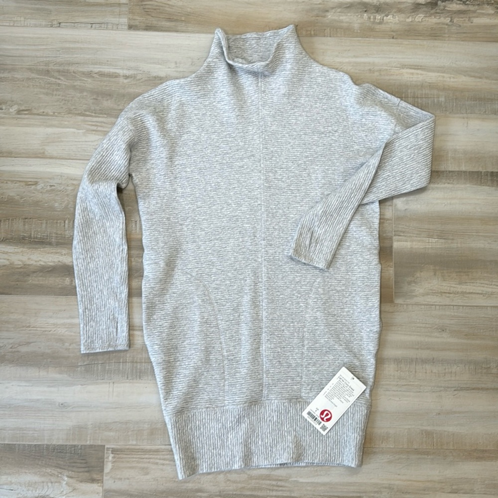 lululemon Athletica Call for Cozy Dress, size 6